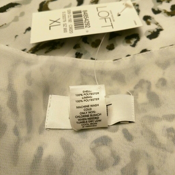 Ann Taylor LOFT Animal Print Sleeveless Top - Picture 3 of 3